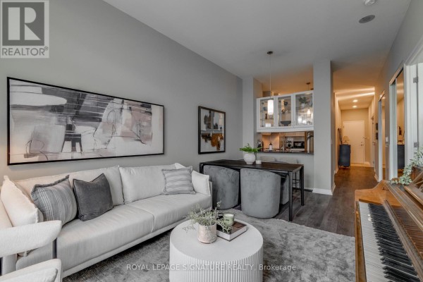Primary Bedroom - 904 - 797 Don Mills Road, Toronto, ON M3C1V1 Photo 4