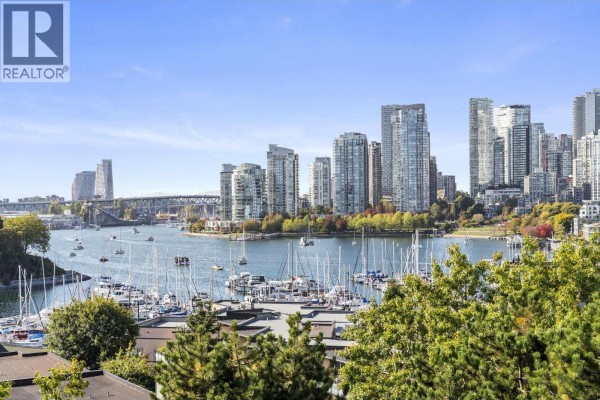 904 522 Moberly Road, Vancouver