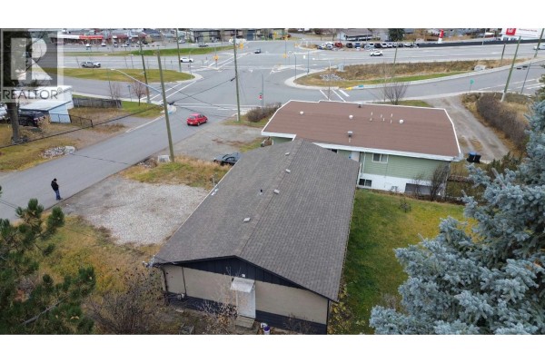 904 Toop Road, Williams Lake, BC V2G2Z3 Photo 4