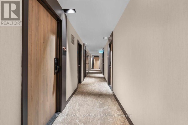 905 - 1 Fairview Road E, Mississauga, ON L5A0B4 Photo 4