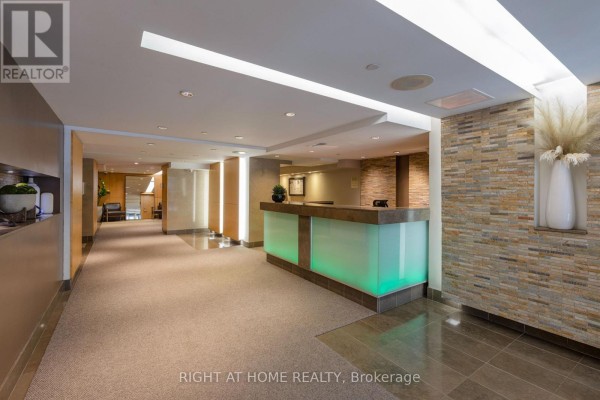905 - 220 Victoria Street, Toronto, ON M5B2R6 Photo 3