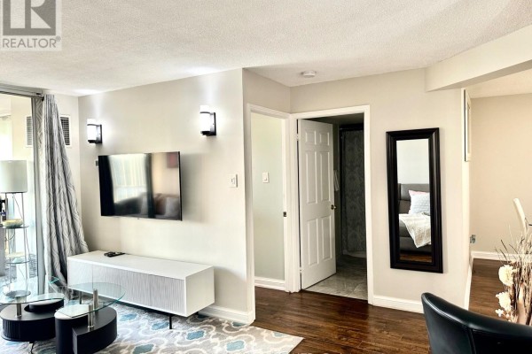 Solarium - 905 - 24 Hanover Road, Brampton, ON L6S5K8 Photo 4