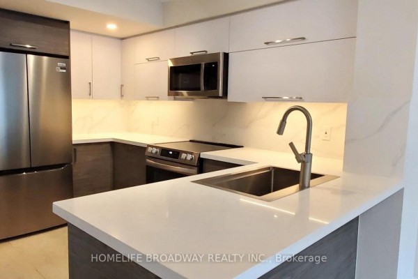 Den - 905 - 300 Bloor Street E, Toronto, ON M4W3Y2 Photo 4