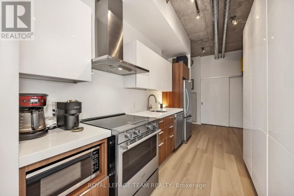 Dining room - 905 - 360 Mcleod Street, Ottawa, ON K2P1A9 Photo 4