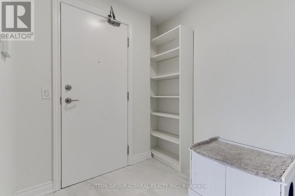 Primary Bedroom - 905 - 50 Disera Drive, Vaughan, ON L4J9G1 Photo 4