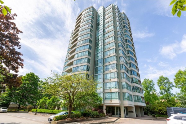 905 15030 101 Avenue, Surrey, BC V3R0N3 Photo 2