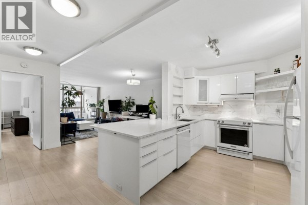 905 2024 Fullerton Avenue, North Vancouver, BC V7P3G4 Photo 4