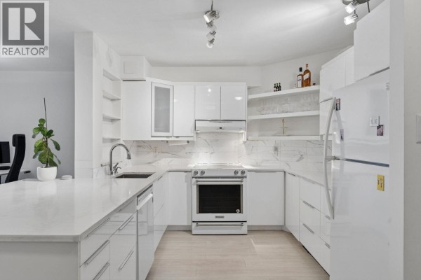 905 2024 Fullerton Avenue, North Vancouver, BC V7P3G4 Photo 5