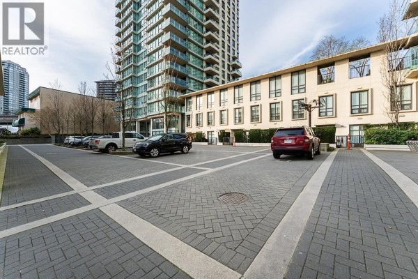 905 2232 Douglas Road, Burnaby, BC V5C0G9 Photo 4