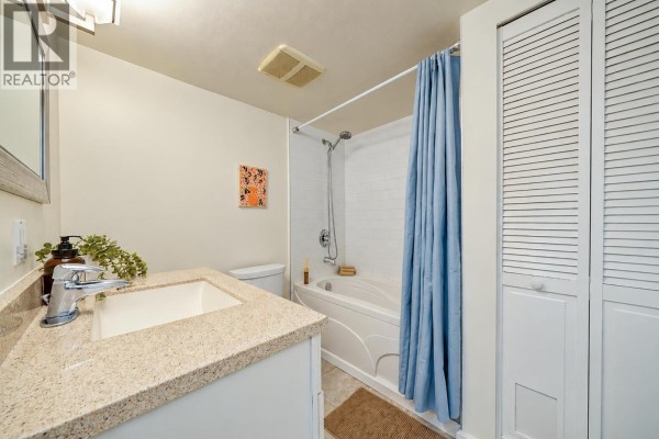 905 9541 Erickson Drive, Burnaby, BC V3J7N8 Photo 4