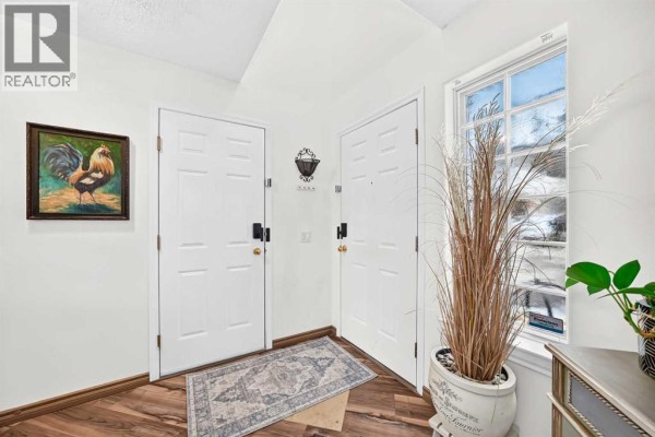 Office - 905 Patterson View Sw, Calgary, AB T3H3J9 Photo 3