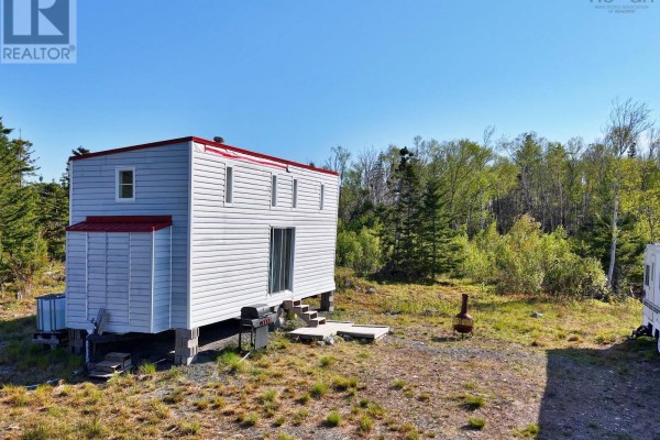 Bedroom - 9054 East Bay Highway, Middle Cape, NS B1J2A4 Photo 3