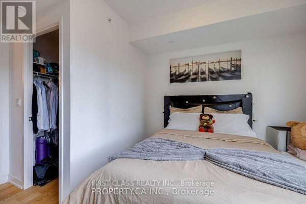 906 - 1 The Esplanade, Toronto, ON M5A0A8 Photo 5