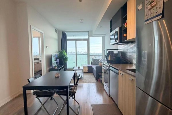 906 - 10 De Boers Drive, Toronto, ON M3J0H1 Photo 5