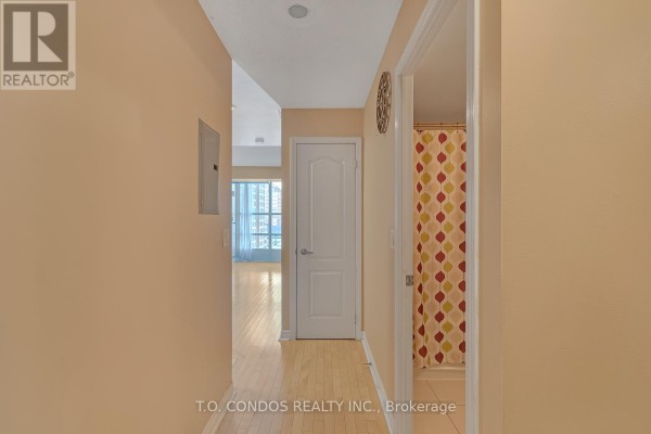 906 - 33 Elm Drive W, Mississauga, ON, photo 2