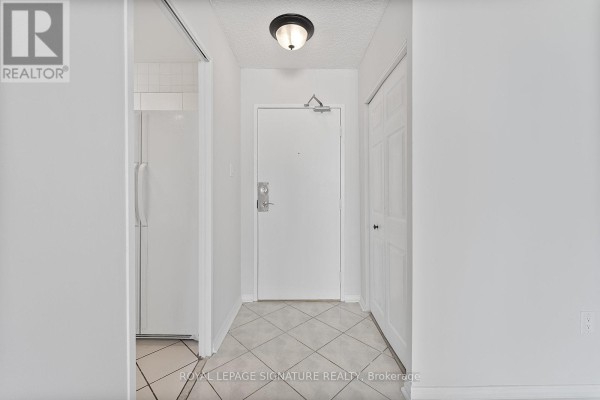 906 - 5 San Romanoway, Toronto, ON, photo 2
