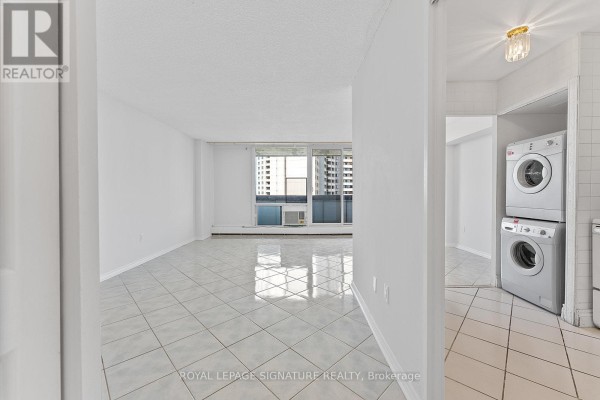 Primary Bedroom - 906 - 5 San Romanoway, Toronto, ON M3N2Y4 Photo 4