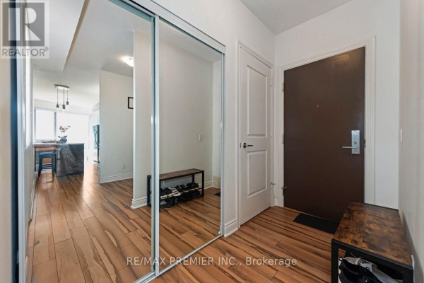 Dining room - 906 - 80 Marine Parade Drive, Toronto, ON M8V0A3 Photo 2