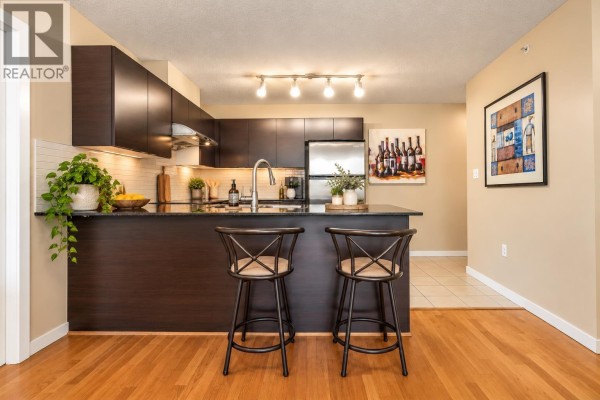 906 4118 Dawson Street, Burnaby, BC V5C0A3 Photo 3