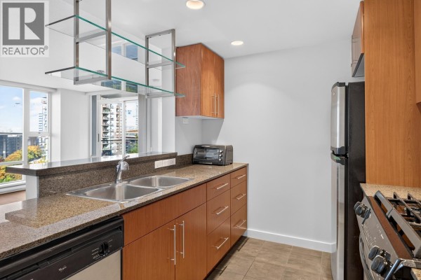 906 455 Beach Crescent, Vancouver, BC V6Z3E5 Photo 5