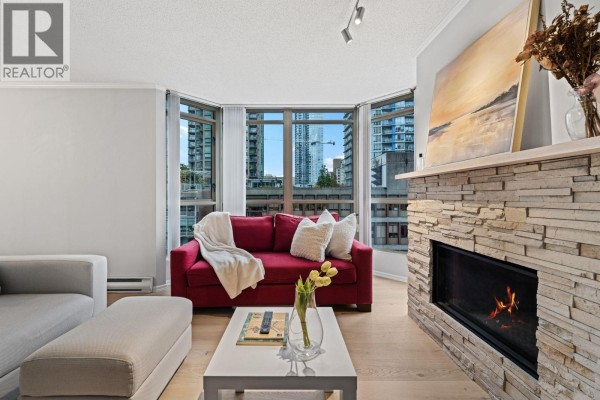 906 867 Hamilton Street, Vancouver