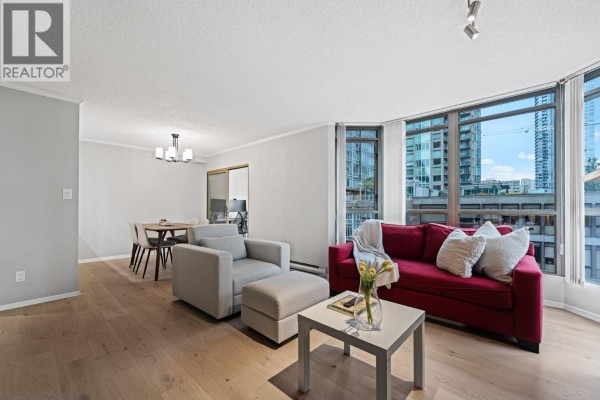 906 867 Hamilton Street, Vancouver, BC V6B6B7 Photo 5