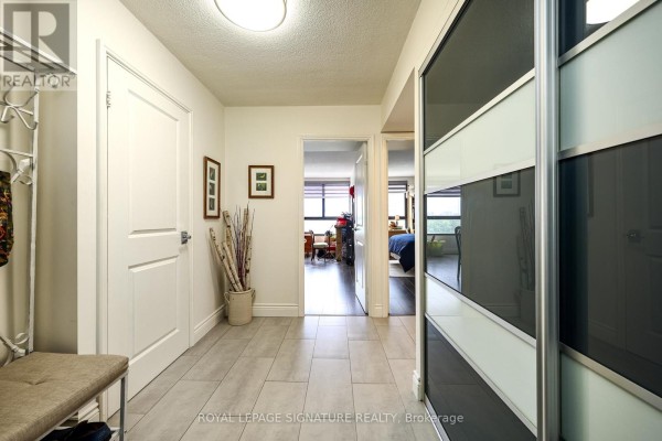 Dining room - 907 - 1300 Bloor Street, Mississauga, ON L4Y3Z2 Photo 3