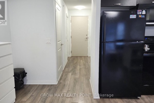 907 - 30 Meadowglen Place, Toronto, ON M1G0A6 Photo 5