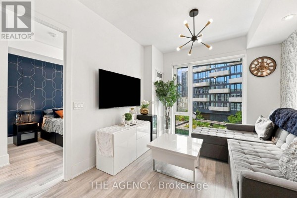 Living room - 907 - 470 Front Street, Toronto, ON M5V0V6 Photo 2