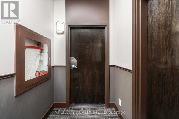 907 - 88 Palace Pier Court, Toronto, ON M8V4C2 Photo 5