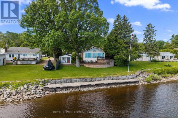 907 Cedar Lane, Pembroke, ON, photo 2