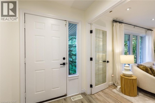 3pc Bathroom - 907 Doon Village Road, Kitchener, ON N2P1A1 Photo 4