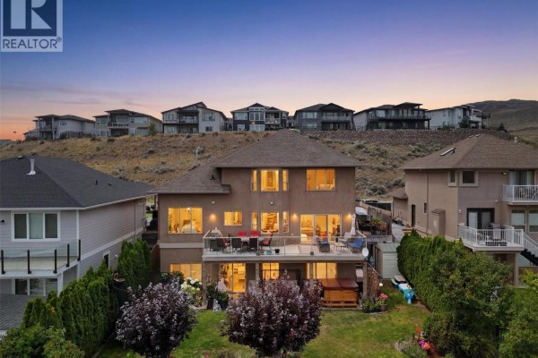 907 Quail Drive, Kamloops, BC, photo 2