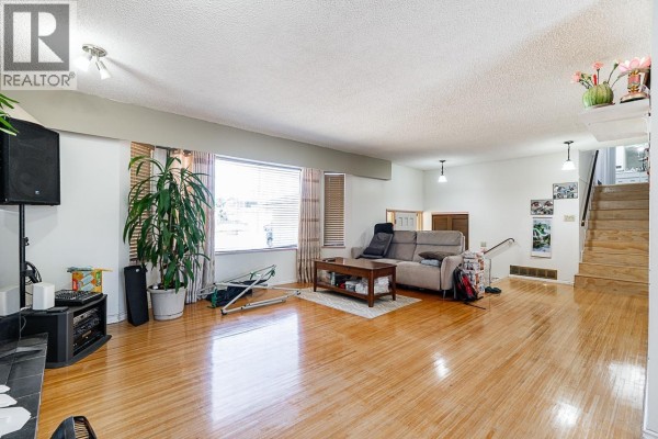 9071 No. 4 Road, Richmond, BC V7A2Y8 Photo 5