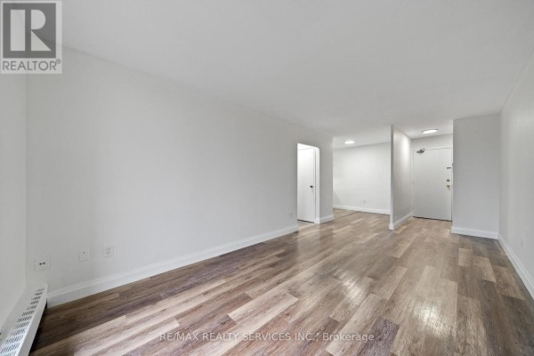 908 - 223 Jackson Street W, Hamilton, ON L8P4R4 Photo 5