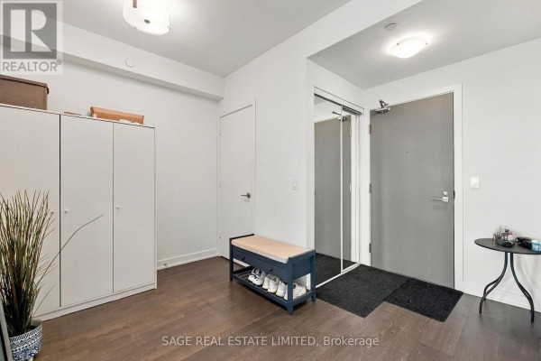 Bedroom - 908 - 501 St Clair Avenue W, Toronto, ON M5P0A2 Photo 5