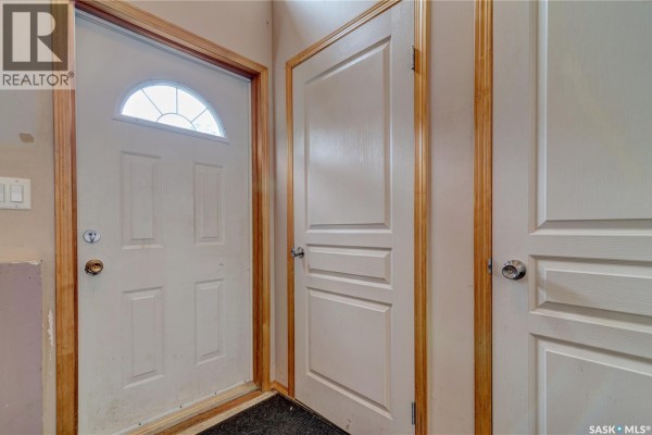 908 Connaught Street, Regina, SK, photo 2