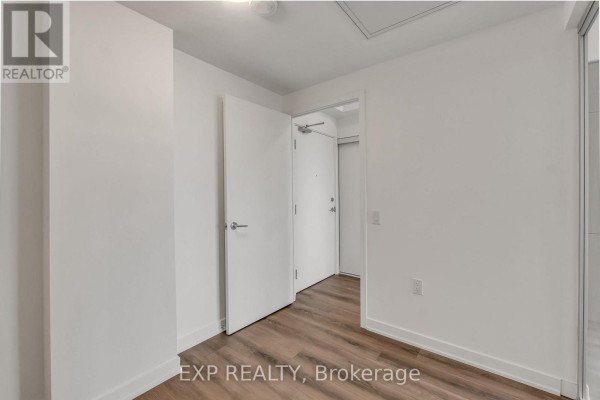 Primary Bedroom - 908b - 7437 Kingston Road, Toronto, ON M1B5S3 Photo 4