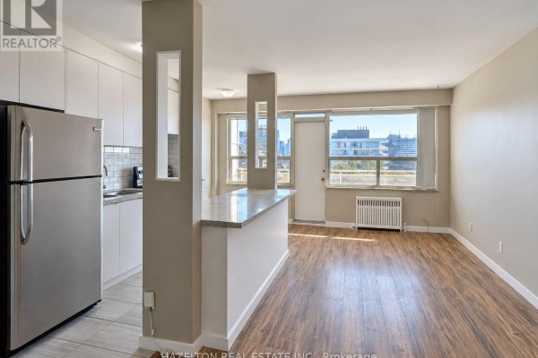 909 - 206 St George Street, Toronto, ON M5R2N6 Photo 5