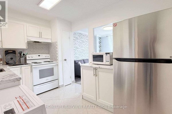 Bedroom - 909 - 4645 Jane Street, Toronto, ON M3N2K9 Photo 4