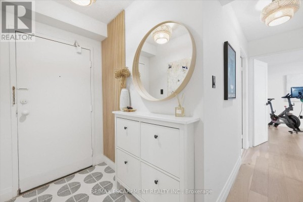 Bedroom - 909 - 700 Dynes Road, Burlington, ON L7M3N2 Photo 4