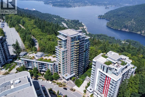 909 8850 University Crescent, Burnaby, BC V5A0C8 Photo 2