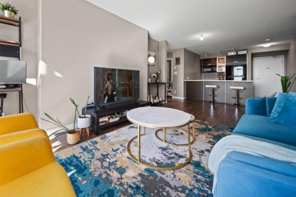 909 9981 Whalley Boulevard, Surrey, BC V3T0G6 Photo 4