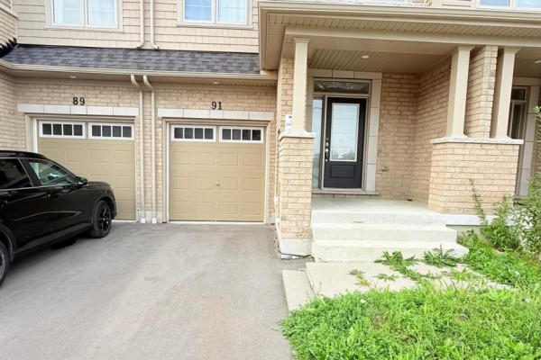 91 Air Dancer Crescent, Oshawa