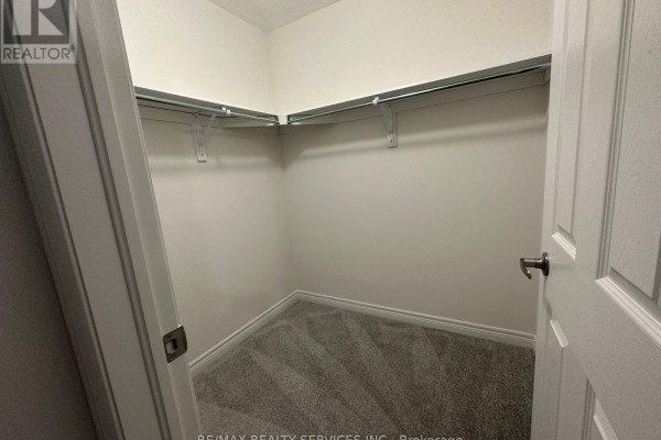 91 Air Dancer Crescent, Oshawa, ON L1L0V3 Photo 4