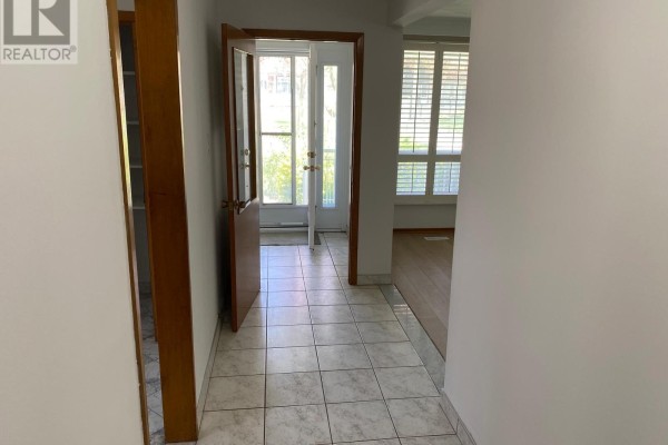 Family room - 91 Bickerton Crescent, Toronto, ON M2J3T2 Photo 3