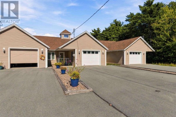 4pc Bathroom - 91 Etna Street, Bridgewater, NS B4V8Z1 Photo 3