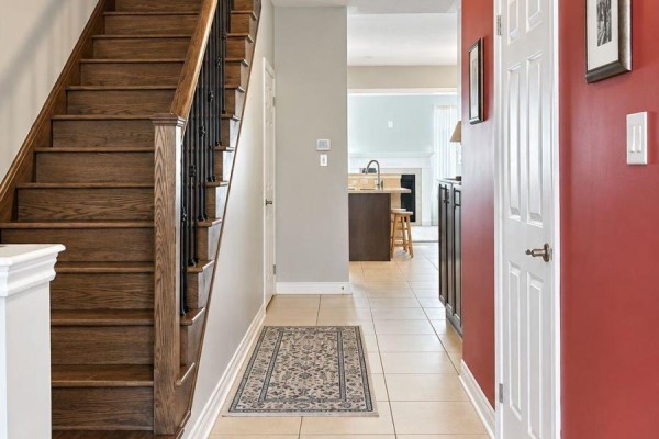 91 Huguenot Road, Oakville, ON L6H0M3 Photo 5