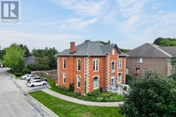 91 Main Street E, Grimsby, ON L3M1N6 Photo 4