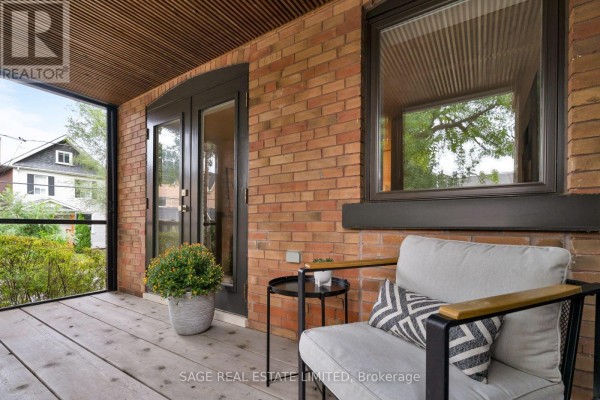 Dining room - 91 Maplewood Avenue, Toronto, ON M6C1J4 Photo 2